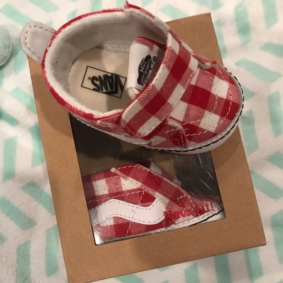 baby vans red